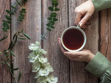 [#fêtedutravail] ☕️ Un peu de repos, un peu de lutte et surtout de la commémoration.? Belle journée à tous ! ?